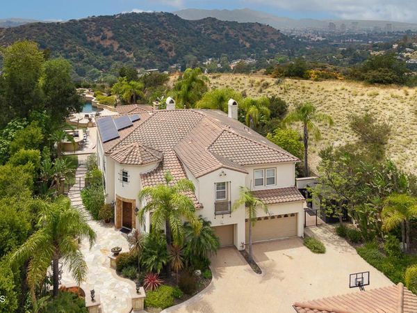 2741 Sleepy Hollow Place, Glendale, CA 91206