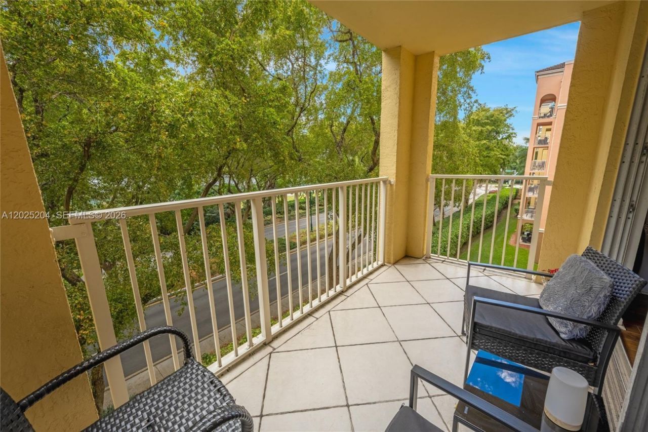 19555 E Country Club Dr , Unit 8408, Aventura, FL 33180 Photo