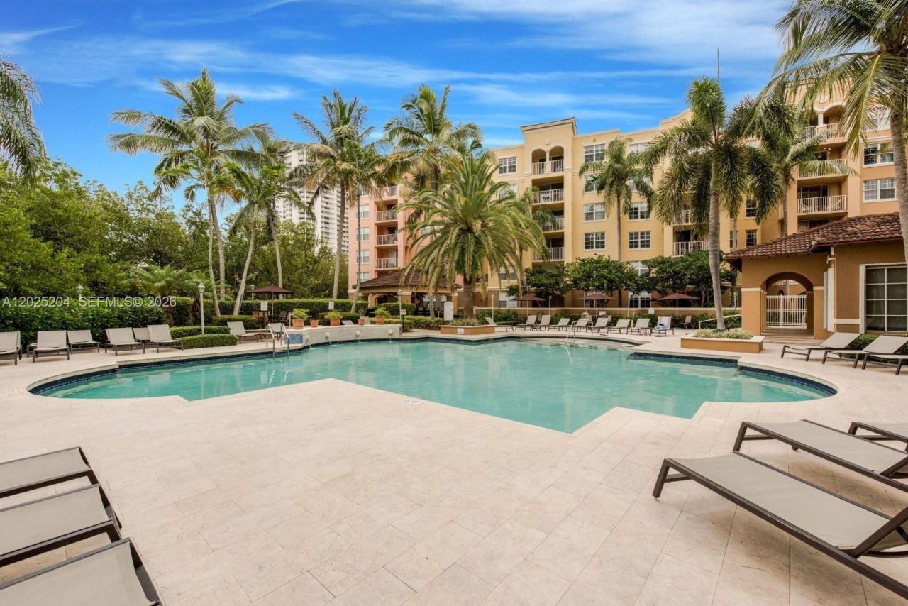19555 E Country Club Dr , Unit 8408, Aventura, FL 33180 Photo