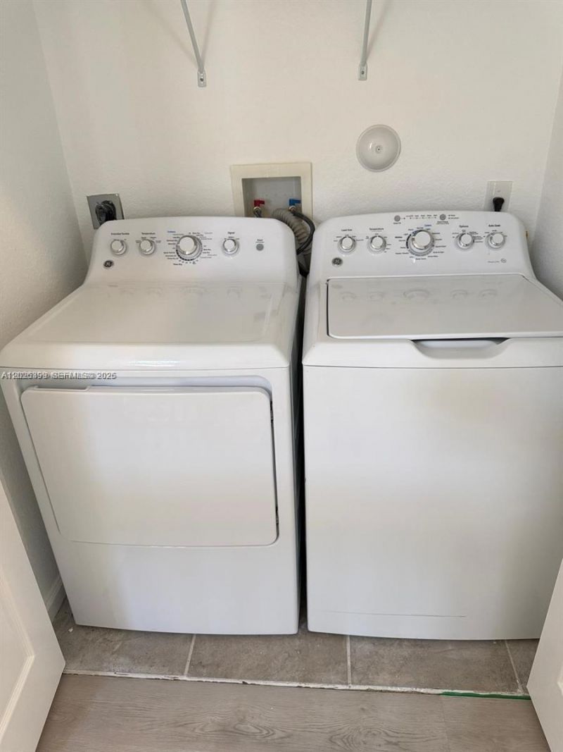 156 NE 24th Ave, Homestead, FL 33033 Photo