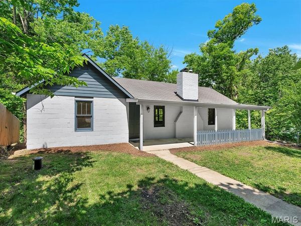 1811 Opeechee Beach Road, Pacific, MO 63069
