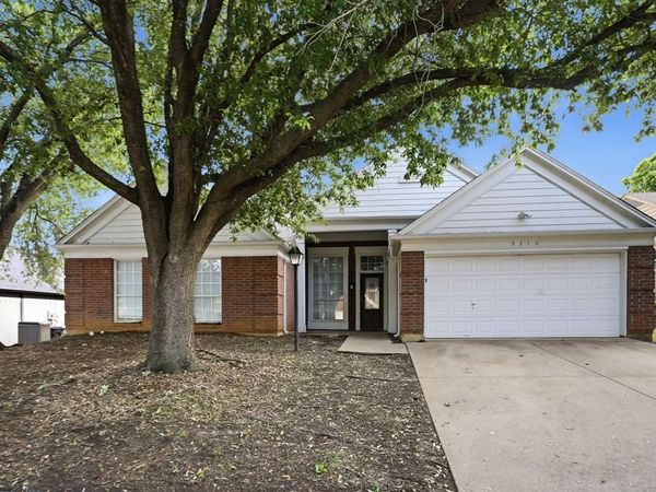 5316 Signal Peak Drive, Arlington, TX 76017