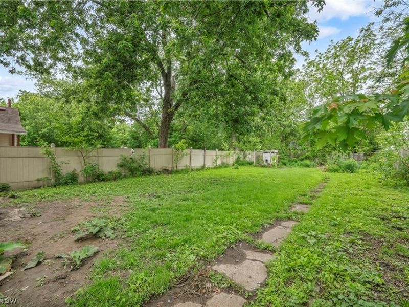 1722 Washington Avenue , Lorain, OH 44052 Photo 27