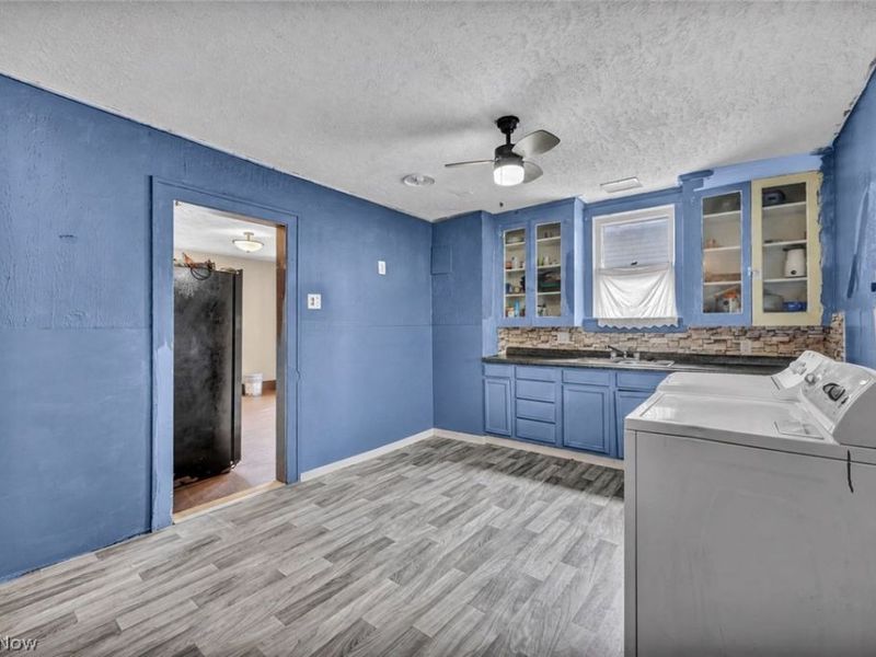1722 Washington Avenue , Lorain, OH 44052 Photo 7