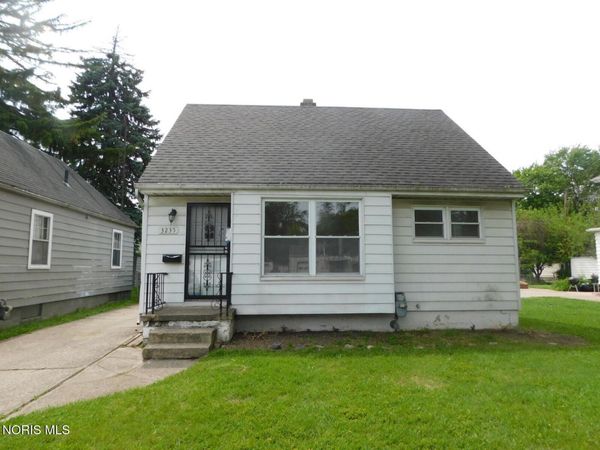 3235 Beaumont Drive , Toledo, OH 43608