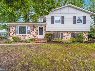 408 DEERWOOD DRIVE , FREDERICKSBURG, VA 22401