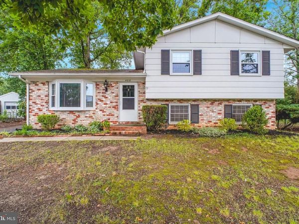 408 DEERWOOD DRIVE , FREDERICKSBURG, VA 22401