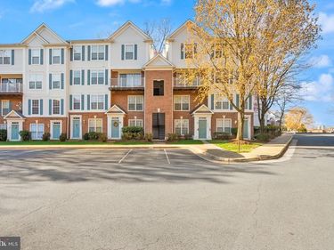 12739 FAIR CREST COURT , Unit 301, FAIRFAX, VA 22033
