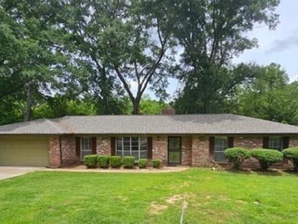 77 Fern Valley Road, Brandon, MS 39042