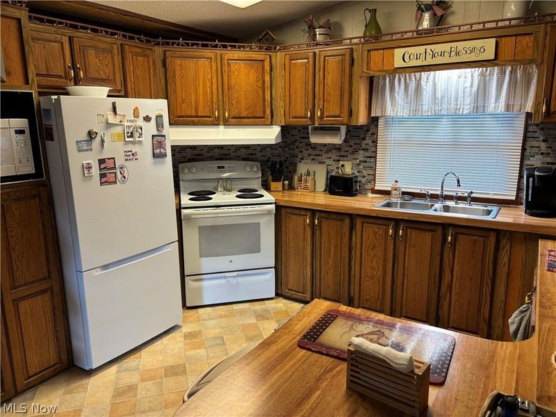 1931 Campground Road, Unit 13, Wellsville, OH 43968 Photo 4