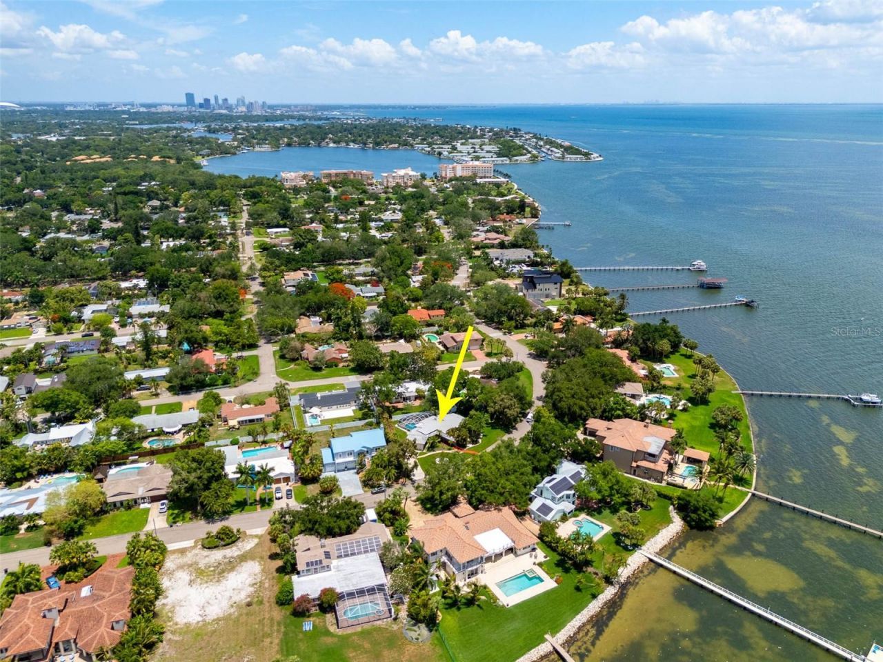 6311 Bahama Shores Drive S, Saint Petersburg, FL 33705 Photo