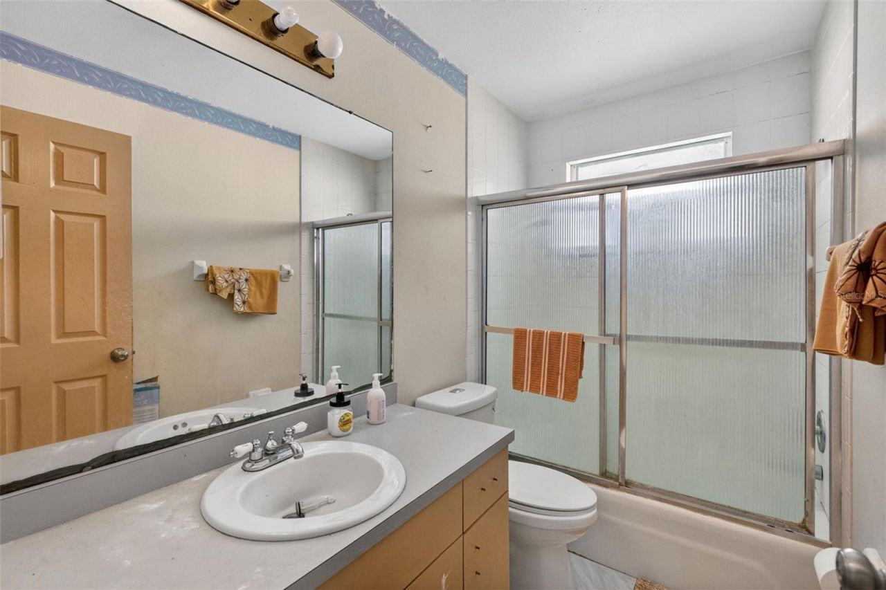 212 65th Avenue Drive W, Bradenton, FL 34207 Photo