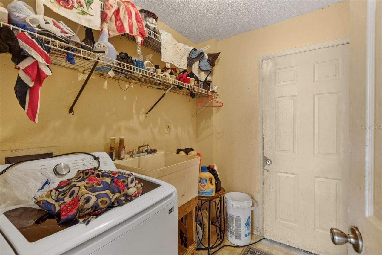 212 65th Avenue Drive W, Bradenton, FL 34207 Photo