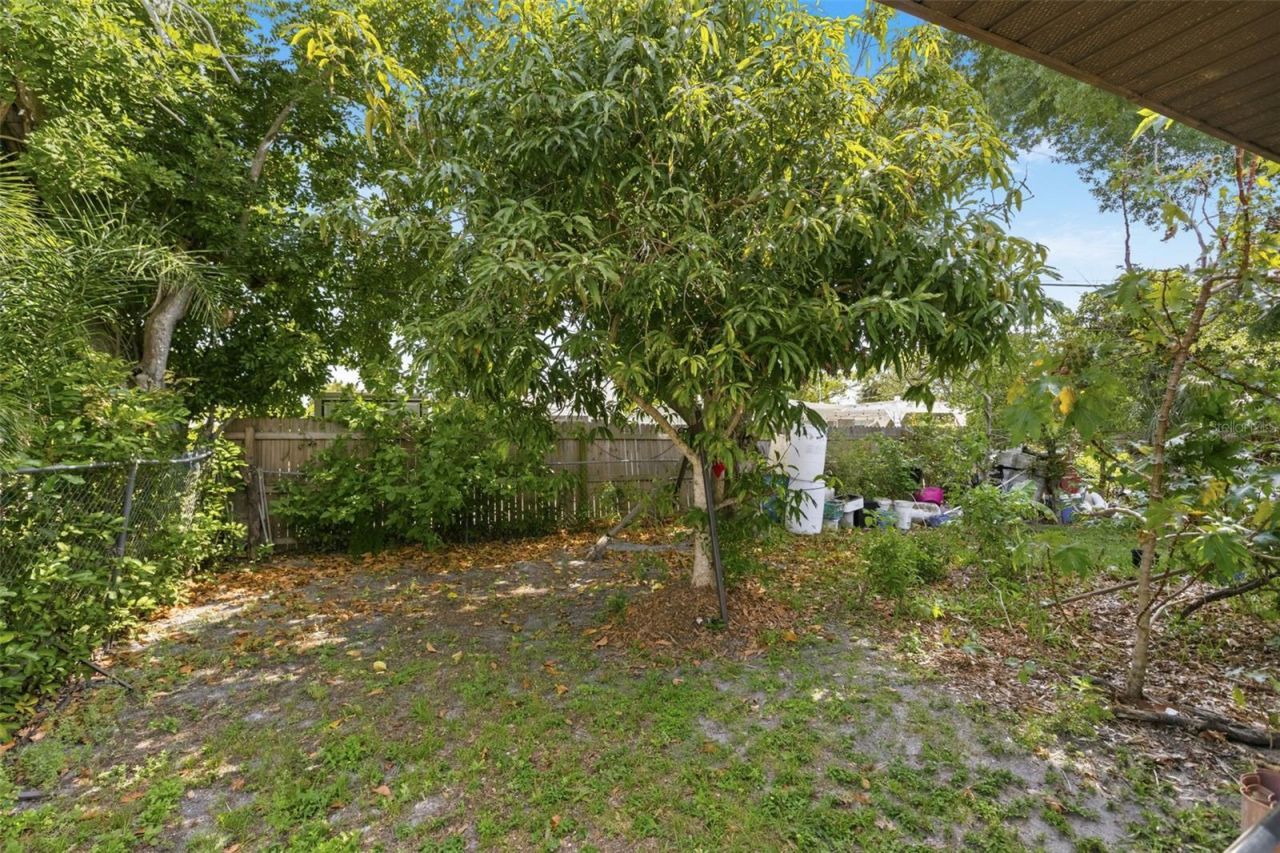 212 65th Avenue Drive W, Bradenton, FL 34207 Photo