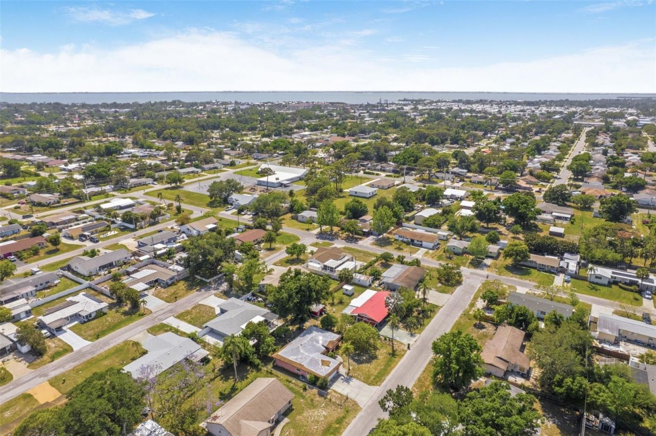 212 65th Avenue Drive W, Bradenton, FL 34207 Photo
