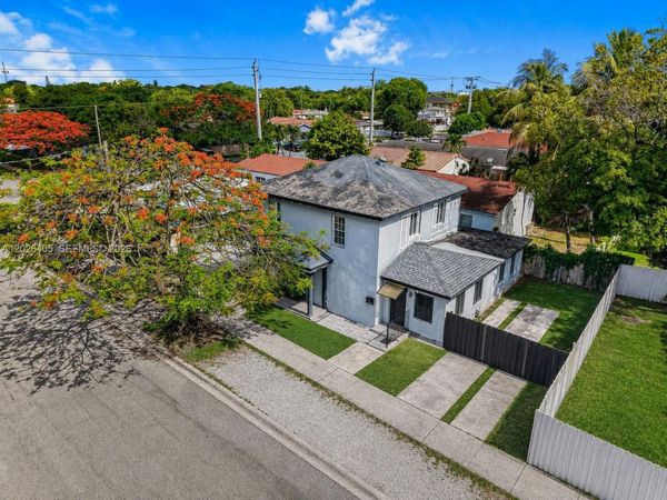 2275 NW 30th St , Miami, FL 33142