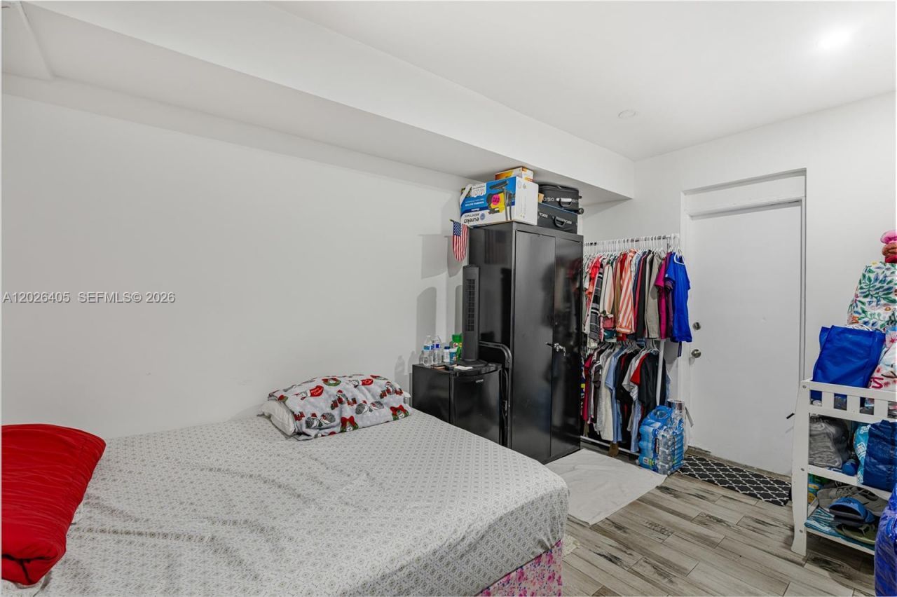 2275 NW 30th St , Miami, FL 33142 Photo