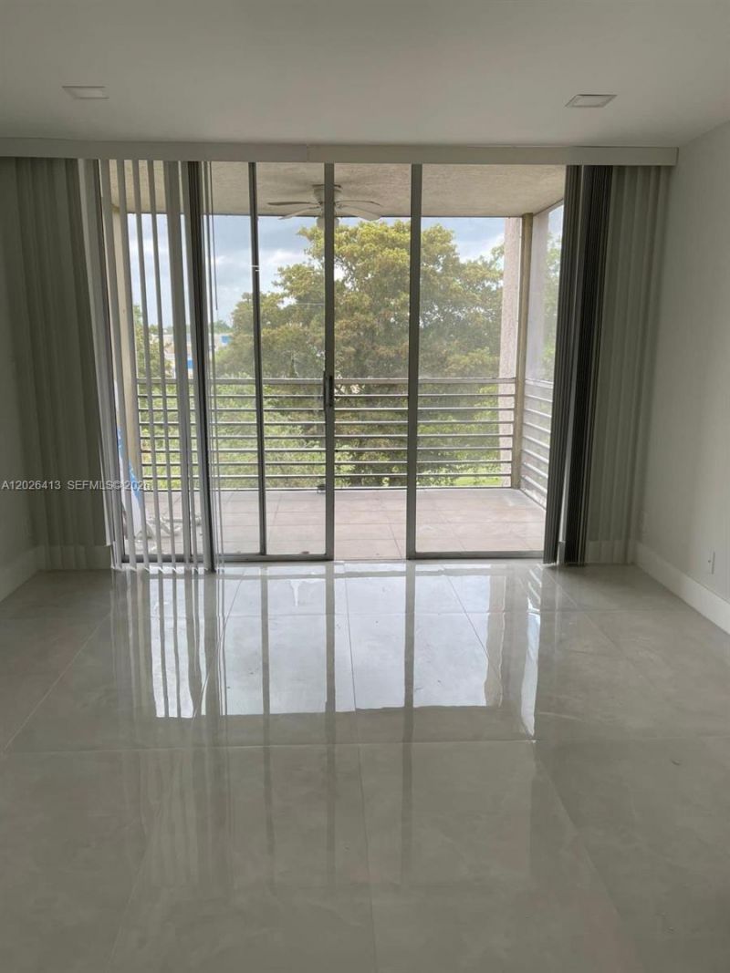 9460 Tangerine Pl , Unit 404, Davie, FL 33324 Photo