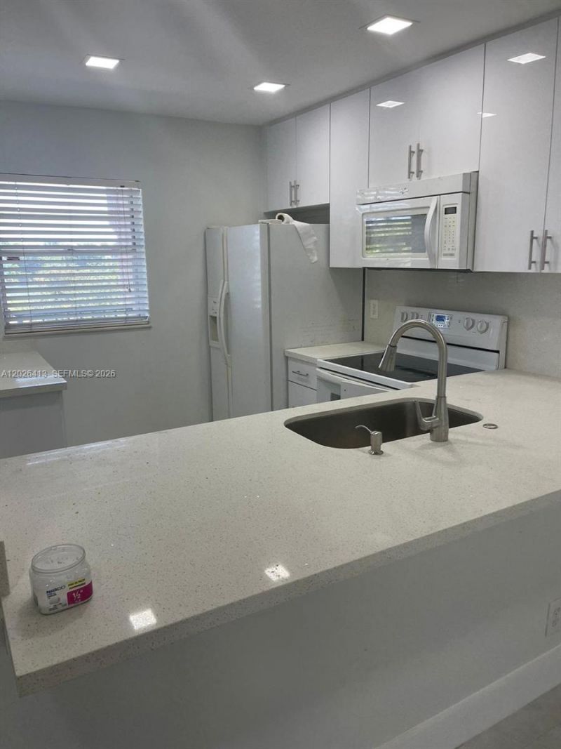 9460 Tangerine Pl , Unit 404, Davie, FL 33324 Photo