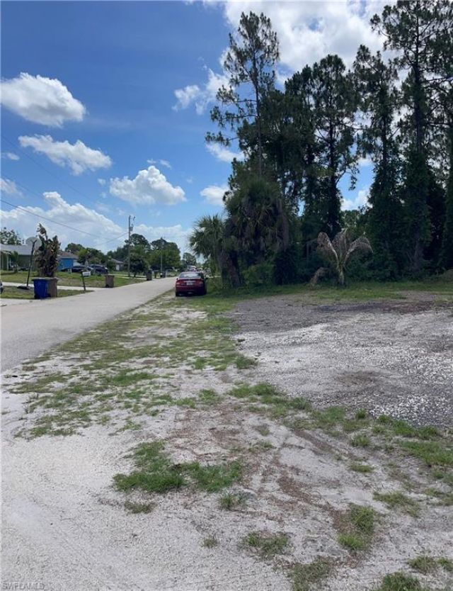 3011 33rd St Sw, Lehigh Acres, FL 33976 Photo