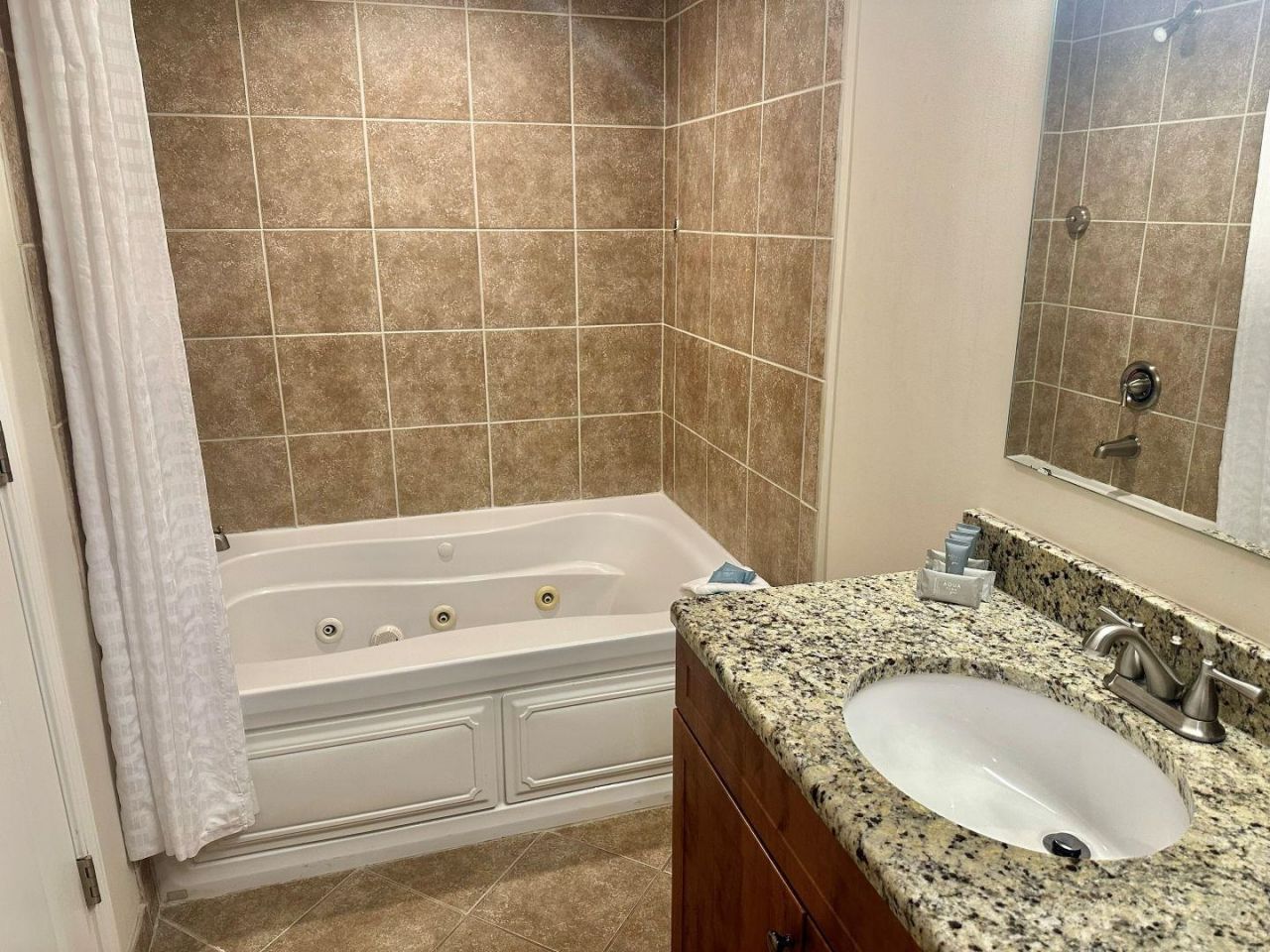 2100 N Ocean Blvd. Photo 9