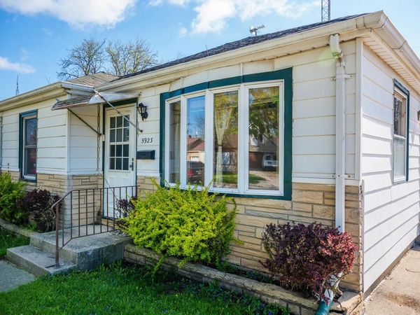 5923 44th AVENUE, Kenosha, WI 53144