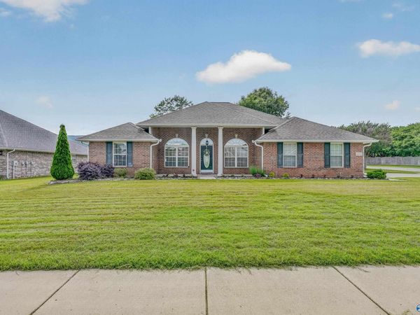 4802 Wainscott Road, Owens Cross Roads, AL 35763