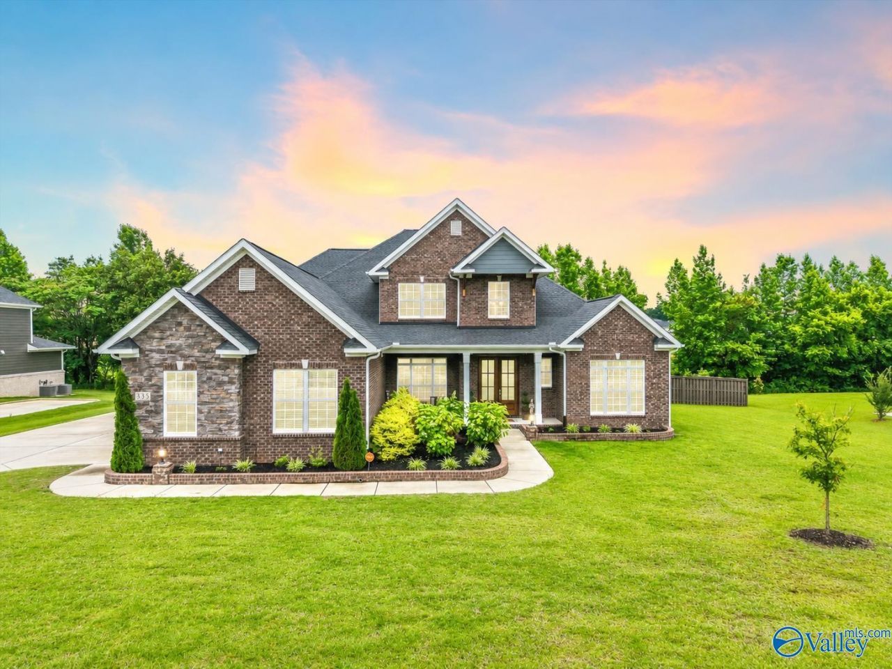 335 Merrydale Drive, Huntsville, AL 35811 Main Photo