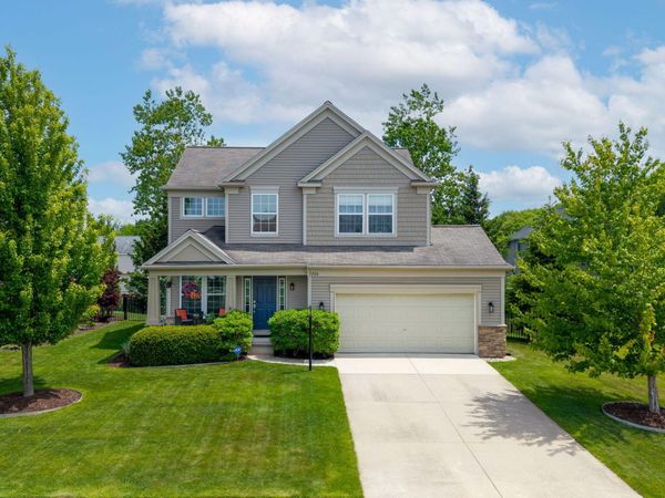 7206 Meadowgrass Court SE, Caledonia, MI 49316
