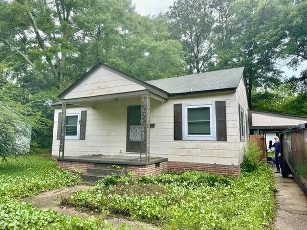1505 W 6th St., Hattiesburg, MS 39401