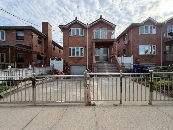 4728 Bowne Street , Flushing, NY 11355