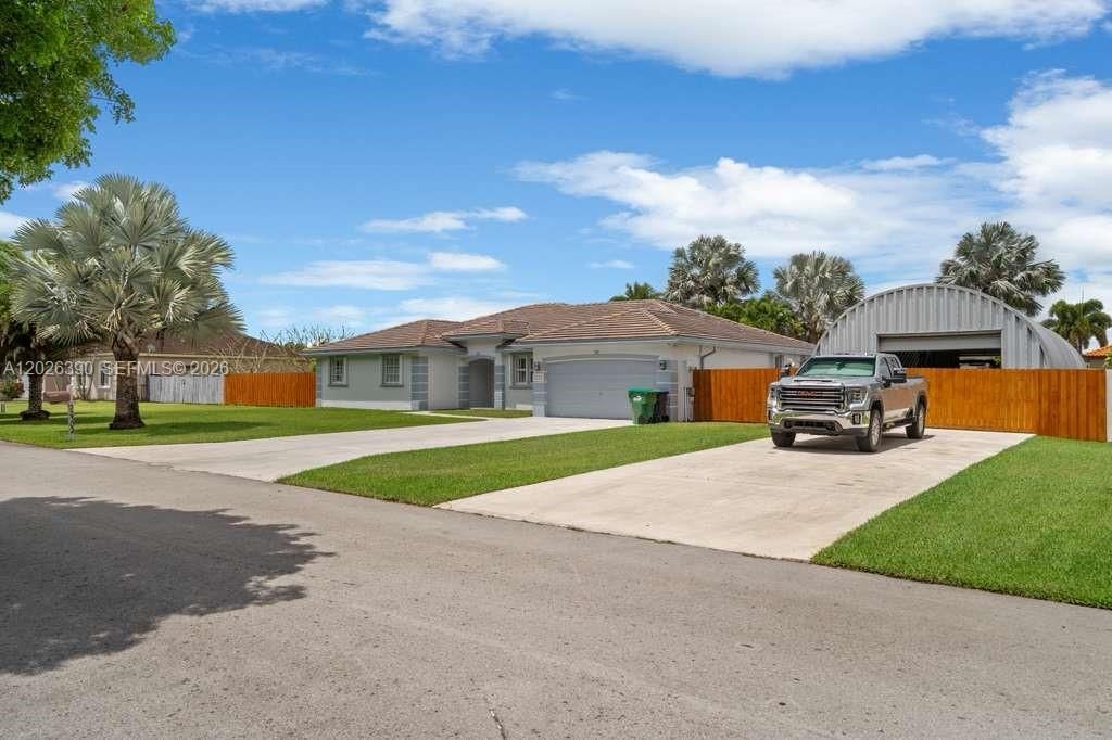 32302 SW 204th Ct, Homestead, FL 33030 Photo