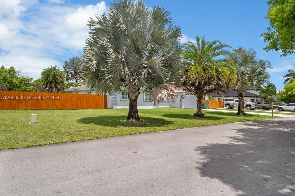 32302 SW 204th Ct , Homestead, FL 33030 Photo