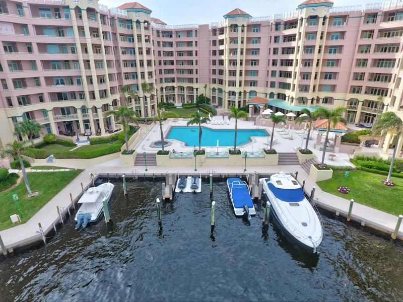 300 SE 5th Avenue, Unit 6160, Boca Raton, FL 33432 Photo
