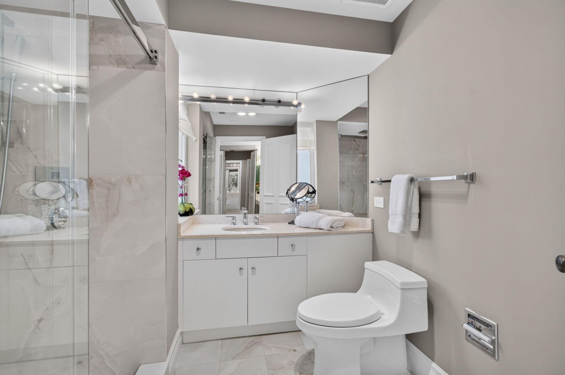 300 SE 5th Avenue, Unit 6160, Boca Raton, FL 33432 Photo