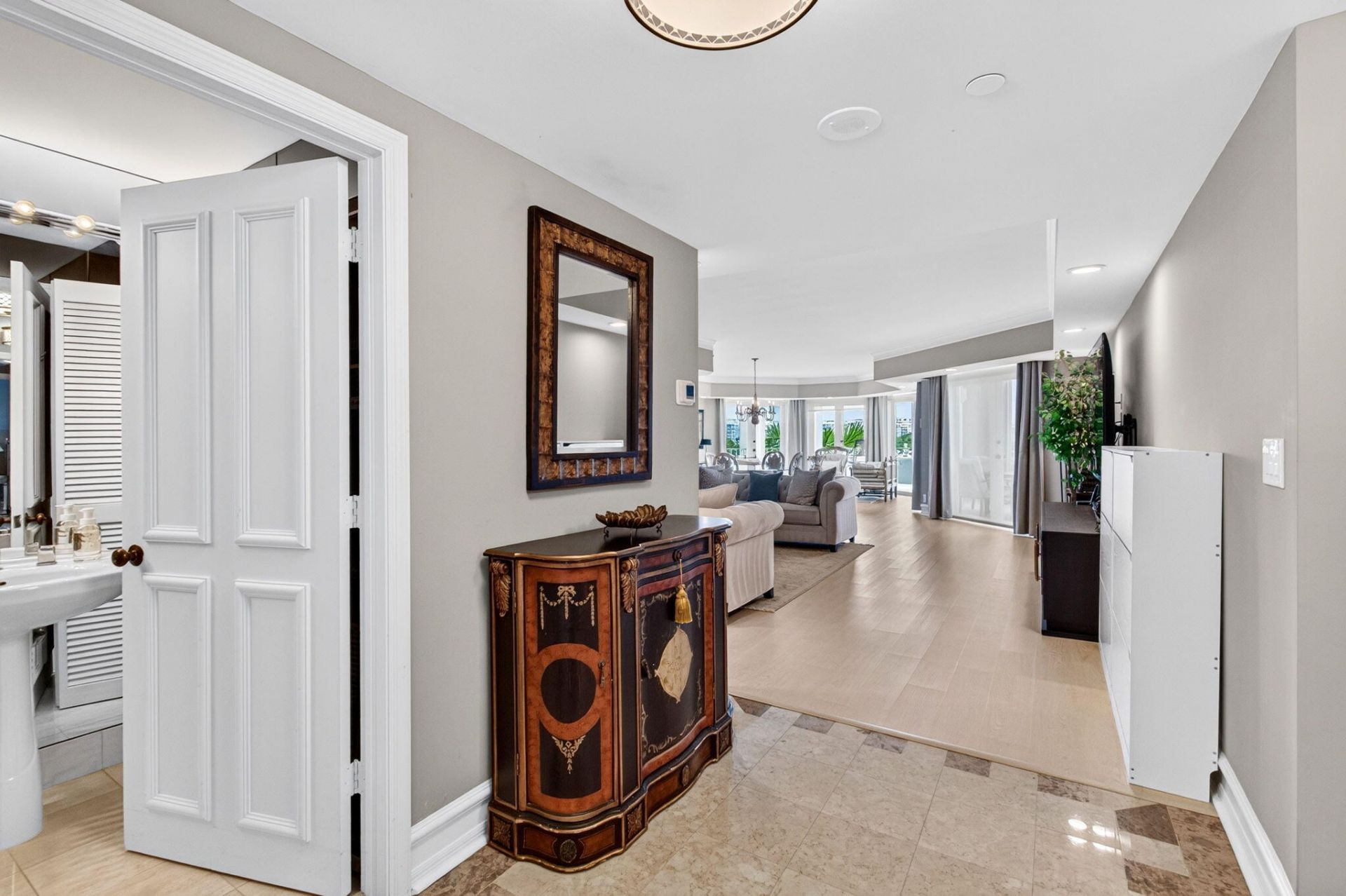 300 SE 5th Avenue, Unit 6160, Boca Raton, FL 33432 Photo