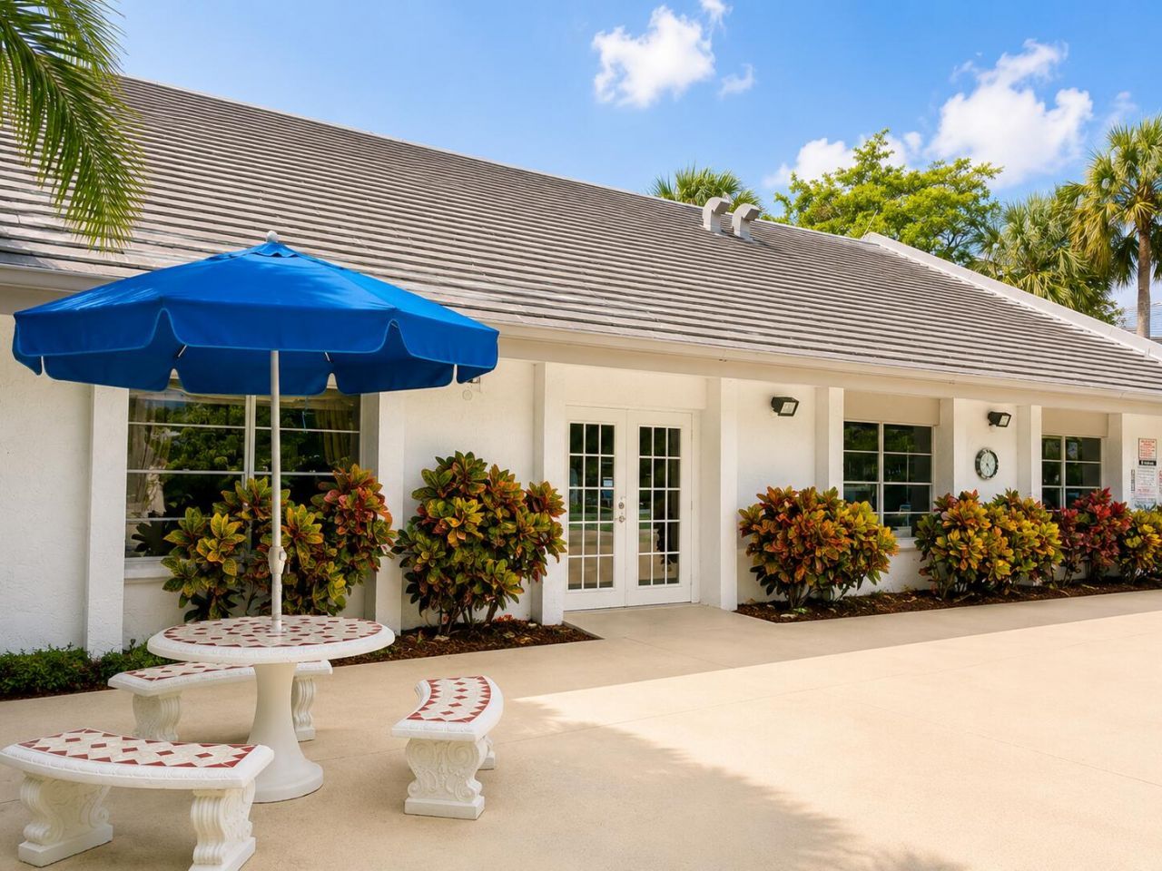 711 N Pine Island Road, Unit 204, Plantation, FL 33324 Photo