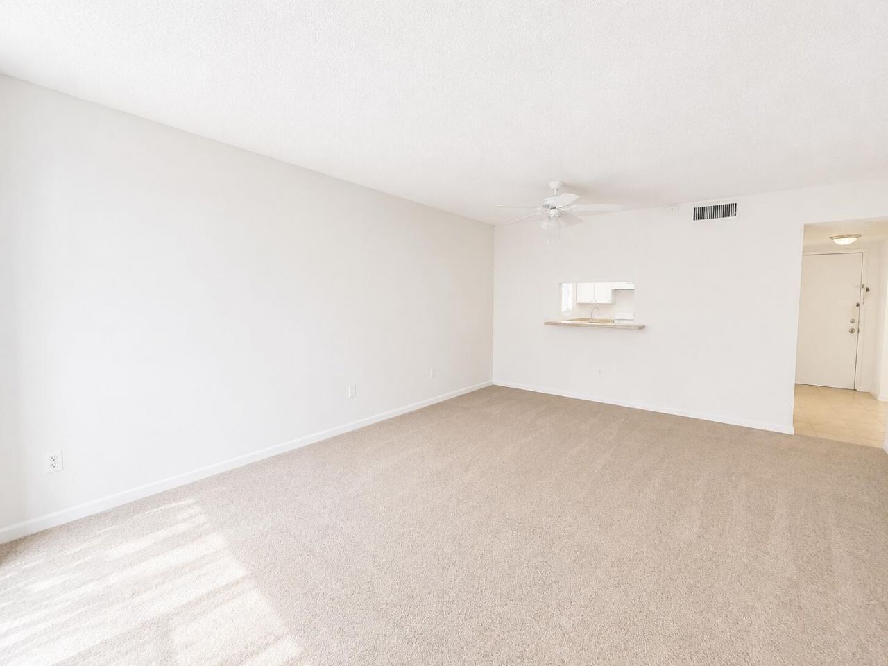 711 N Pine Island Road, Unit 204, Plantation, FL 33324 Photo