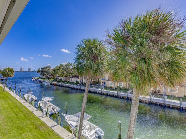 120 Lehane Terrace, Unit 309, North Palm Beach, FL 33408