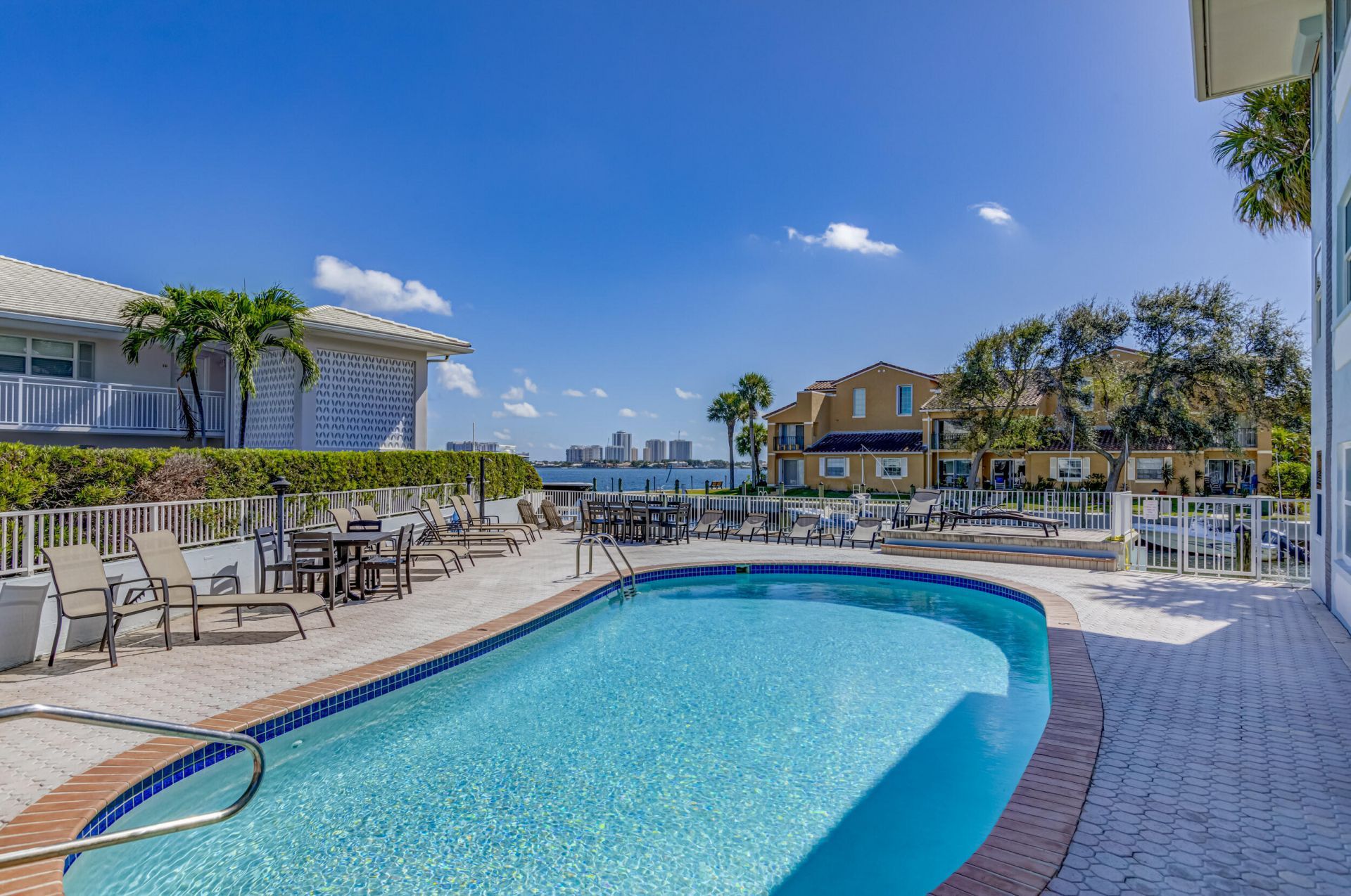 120 Lehane Terrace, Unit 309, North Palm Beach, FL 33408 Photo