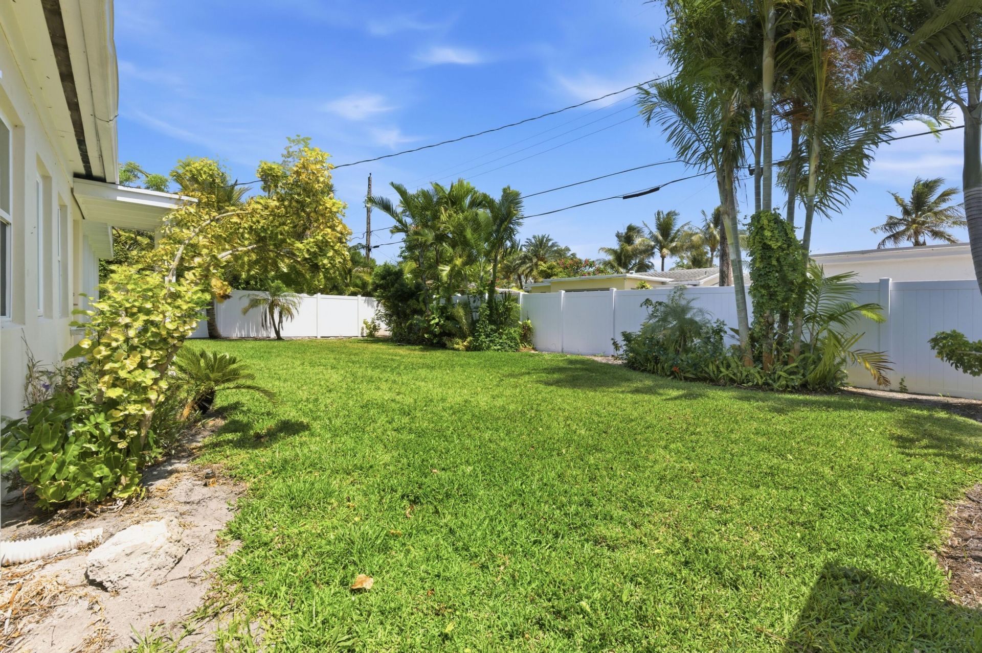 221 Princeton Drive, Lake Worth Beach, FL 33460 Photo