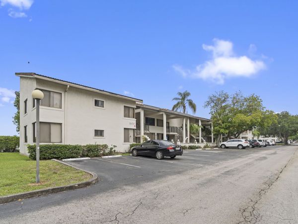 3100 NW 46th Street, Unit 107, Oakland Park, FL 33309