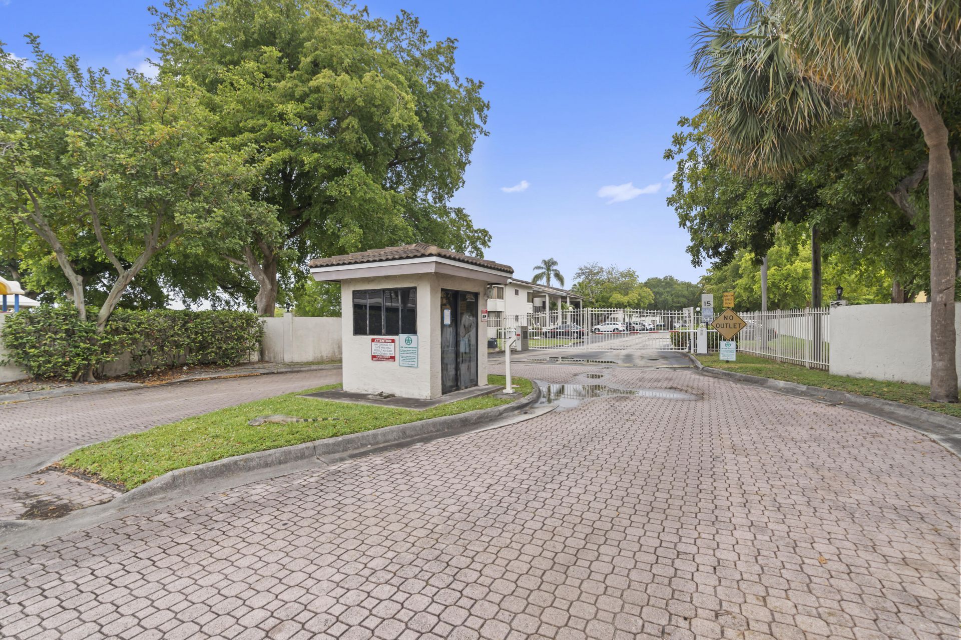 3100 NW 46th Street, Unit 107, Oakland Park, FL 33309 Photo