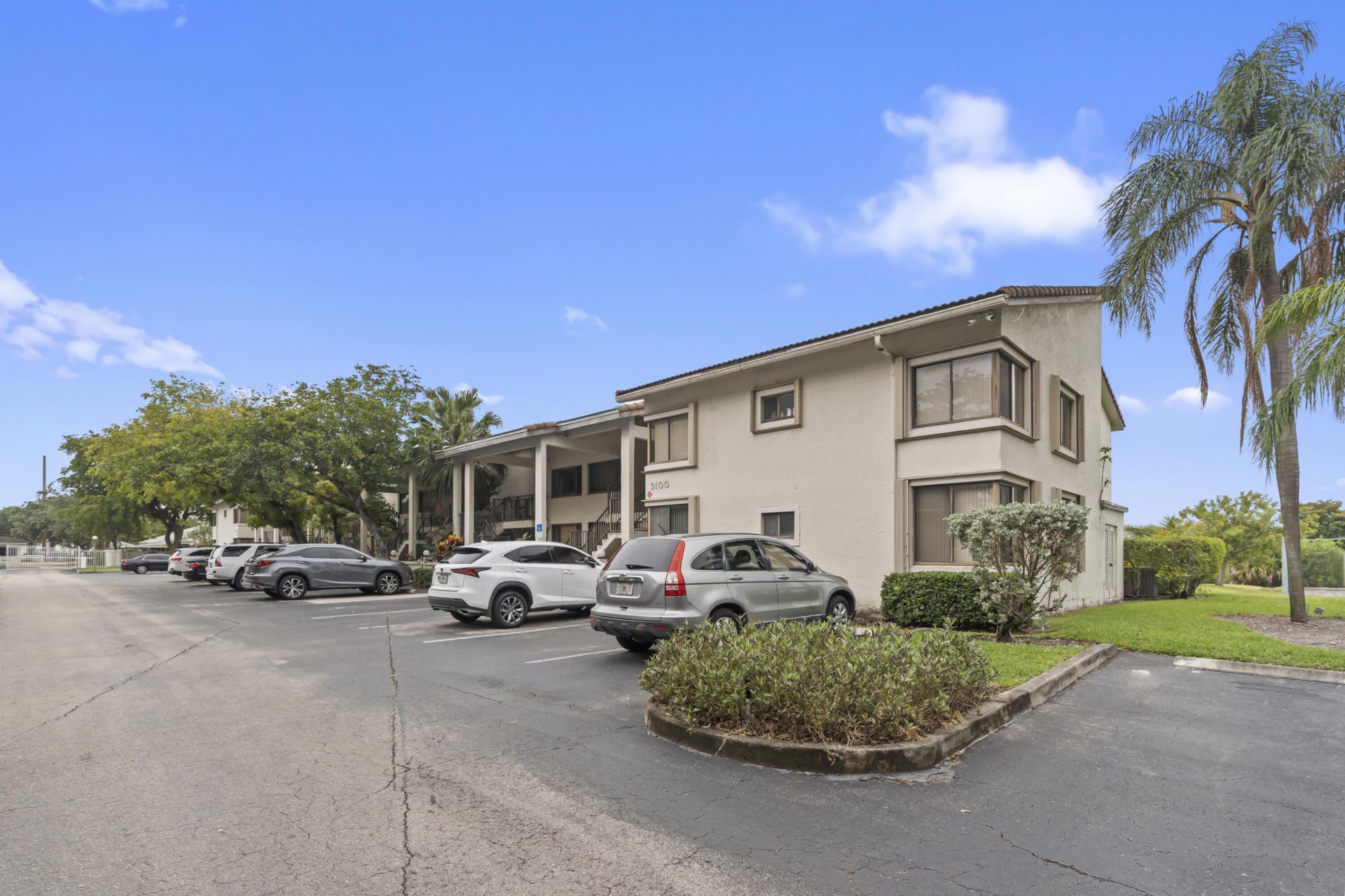 3100 NW 46th Street, Unit 107, Oakland Park, FL 33309 Photo