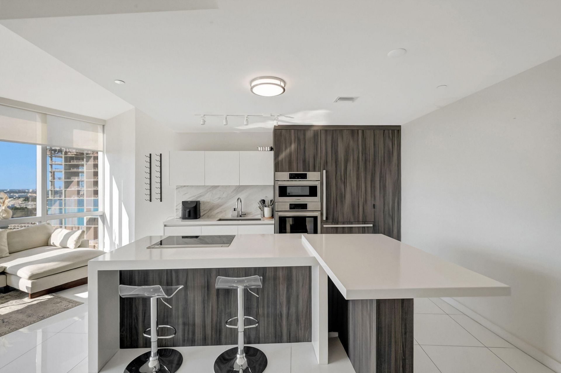 851 NE 1st Avenue, Unit 1604, Miami, FL 33132 Photo