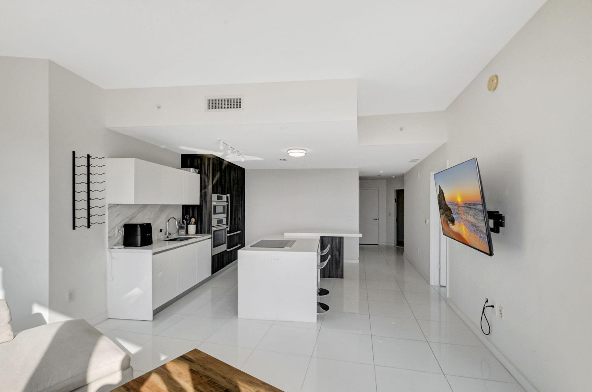 851 NE 1st Avenue, Unit 1604, Miami, FL 33132 Photo