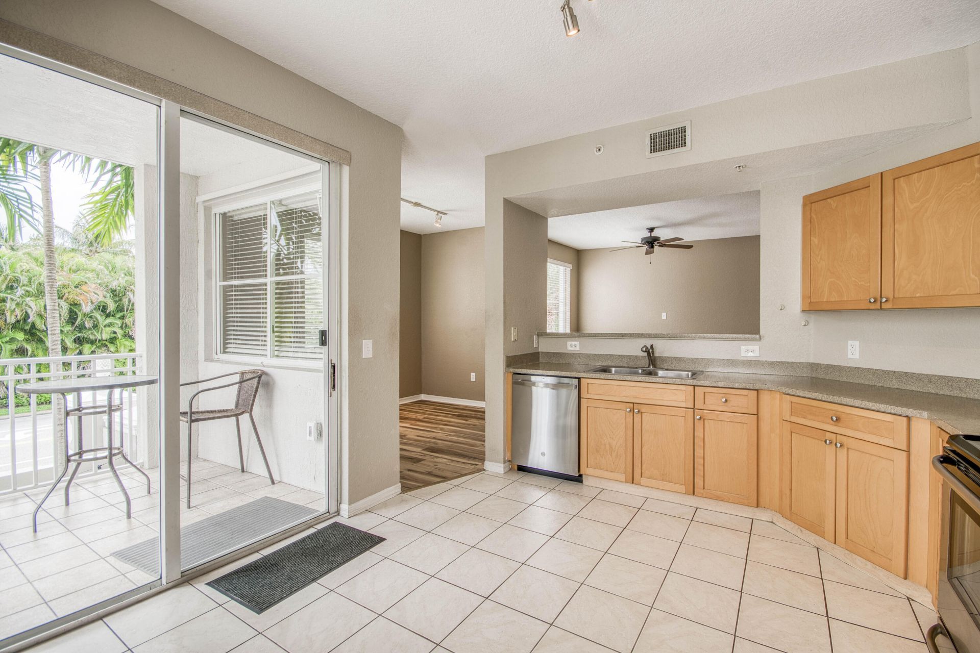 11010 Legacy Drive, Unit 206, Palm Beach Gardens, FL 33410 Photo