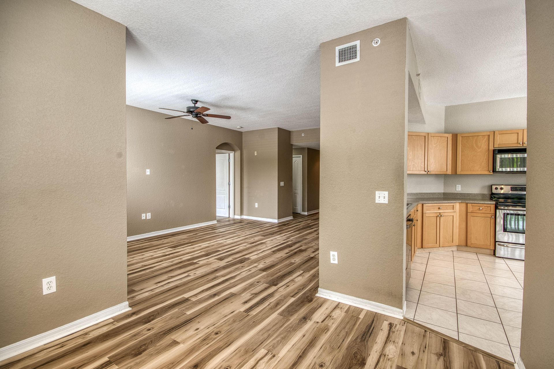 11010 Legacy Drive, Unit 206, Palm Beach Gardens, FL 33410 Photo