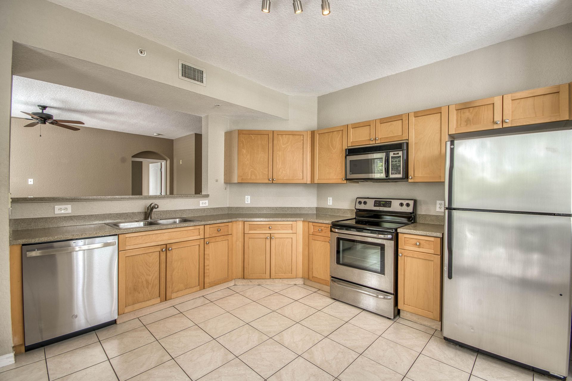 11010 Legacy Drive, Unit 206, Palm Beach Gardens, FL 33410 Photo