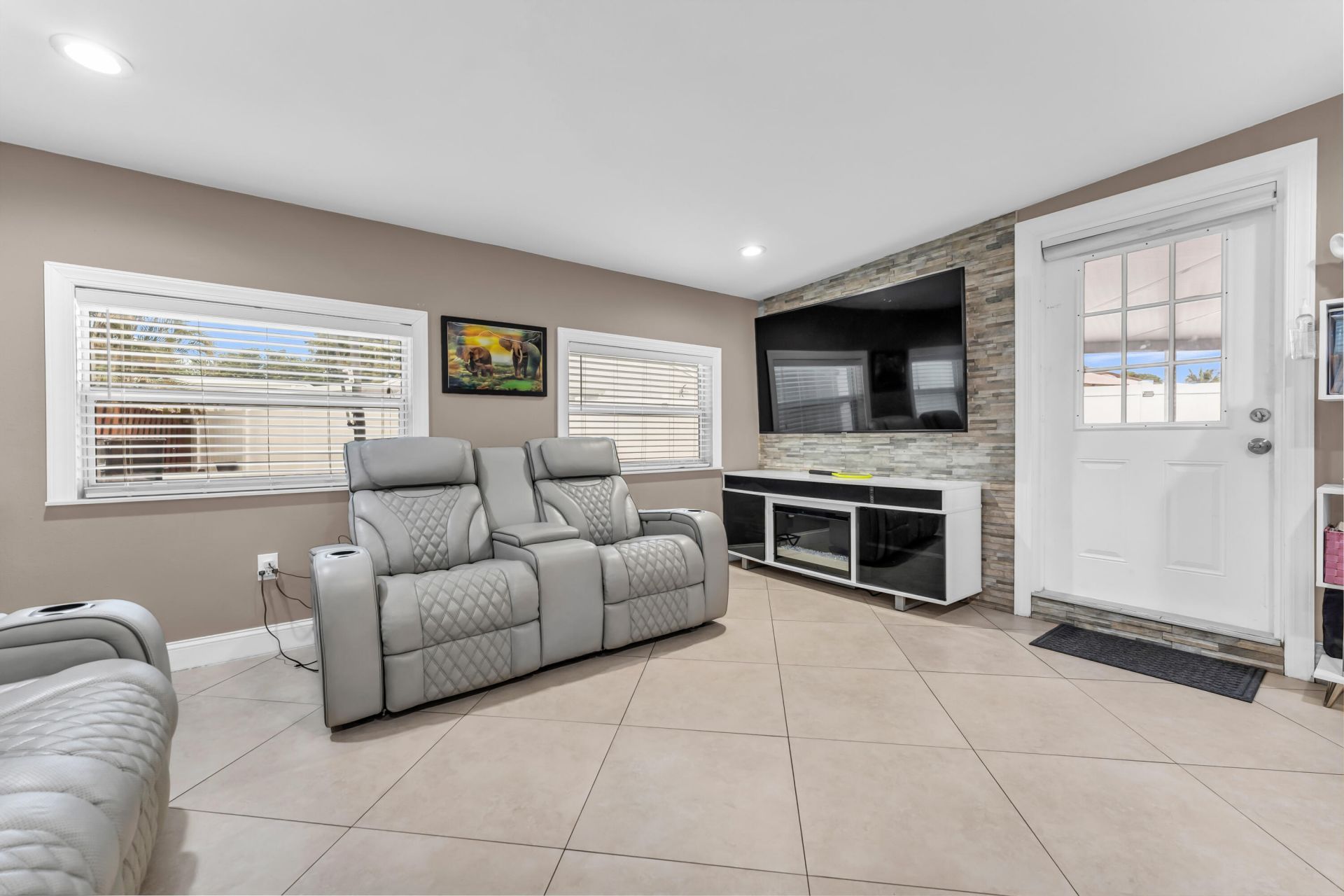 1721 SW 87th Terrace, Miramar, FL 33025 Photo